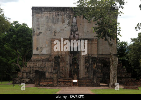 Buddha und Tempel Wat Sri Chum, Sukhotai, Thailand Stockfoto