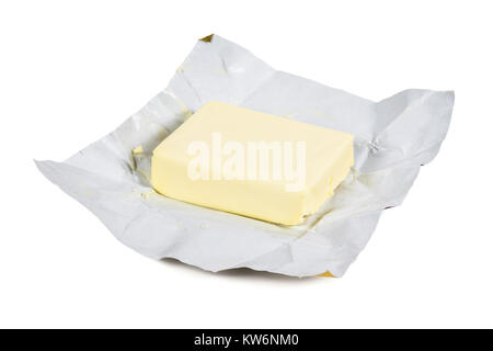 Stück frische Butter auf weißem Hintergrund mit Freistellungspfad isoliert Stockfoto
