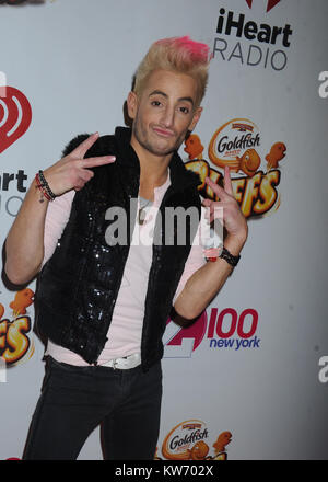 NEW YORK, NY - Dezember 12: Frankie Grande besucht z 100 s Jingle Ball im Madison Square Garden am 12. Dezember 2014 in New York City People: Frankie Grande Stockfoto