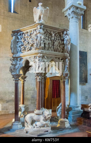 Italien, Toskana, Pistoia, Chiesa di San Andrea, Kanzel von Giovanni Pisano Stockfoto