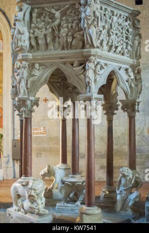 Italien, Toskana, Pistoia, Chiesa di San Andrea, Kanzel von Giovanni Pisano Stockfoto