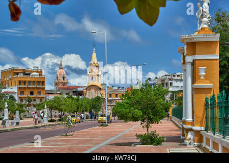 Uhrturm Torre del Reloj und Plaza de la Paz, Cartagena de Indias, Kolumbien, Südamerika Stockfoto