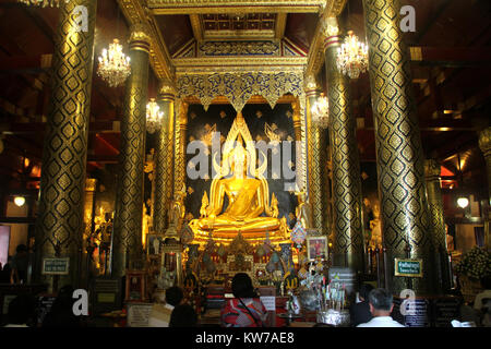 Buddha im Wat Phra Sri Rattana Mahatat Woramahawihan, Phitsanulok, Thailand Stockfoto