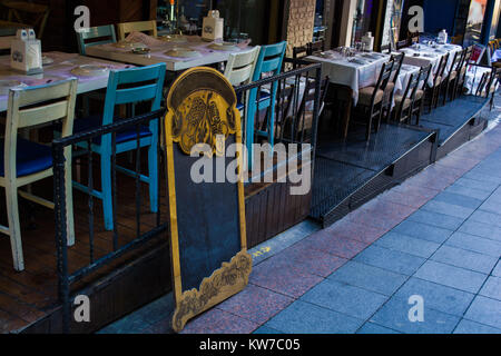 Leeres Menü auf Street Cafe Restaurant Stockfoto