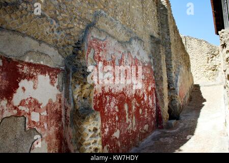 Bemalte Wand der römischen Villa in Pausyllipon, Neapel, Italien Stockfoto