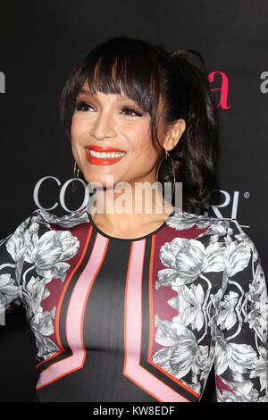 SANTA MONICA, CA - 19. August: ehemalige Ehefrau des Popstar Prince Mayte Garcia kommt an der DoSomething.org und VH1 2012 tun Sie etwas Auszeichnungen bei den Barker Hangar am 19. August 2012 in Santa Monica, Kalifornien: Mayte Garcia Stockfoto