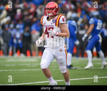 Dezember 30, 2017; Memphis, TN, USA; Iowa State TE, SAM SEONBUCHNER (47), auf dem Feld während der NCAA D1 Fußballspiel mit dem Memphis Tigers. Die Iowa Zustand-Wirbelstürme besiegten die Memphis Tigers, 21-20, in der Auto Zone Liberty Bowl. Kevin Langley/CSM Stockfoto