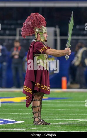 Arlington, TX, USA. 29 Dez, 2017. Der USC Trojan während der Goodyear Baumwollschüssel Klassiker zwischen den USC Trojans und die Ohio State Buckeyes bei AT&T Stadium in Arlington, TX. John Glaser/CSM/Alamy leben Nachrichten Stockfoto