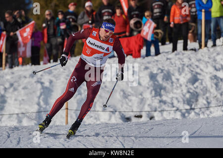 Lenzerheide, Schweiz, 31. Dezember 2017. USTIUGOV Sergey (RUS) während der Mens 15 km klassisch Konkurrenz an den FIS Langlauf Weltcup Tour de Ski 2017 in Lenzerheide. Foto: Cronos/Rolf Simeon Stockfoto