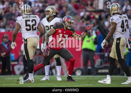 Tampa, Florida. 31 Dez, 2017. bei Raymond James Stadion am Sonntag, den 31. Dezember 2017 in der Kredit: Travis Pendergrass/ZUMA Draht/Alamy leben Nachrichten Stockfoto