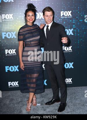 NEW YORK, NY - 15. Mai: Ben McKenzie, Morena Baccarin der Show "Empire" der FOX Upfront besucht am 15. Mai 2017 in New York City. Personen: Ben McKenzie, Morena Baccarin Stockfoto