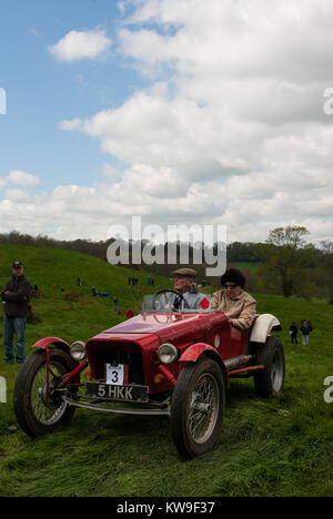 Canon Studien Auto auf einer historischen sportliche Auto Trial bei Long Compton England konkurrieren Stockfoto