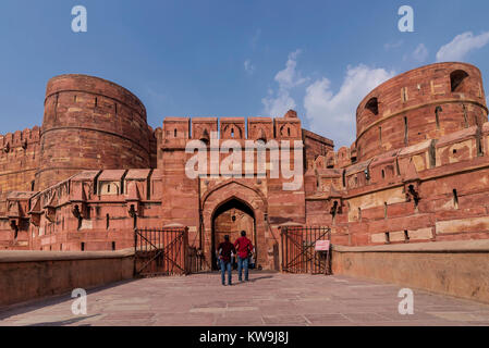 Eingang des Agra Fort, Uttar Pradesh, Indien Stockfoto