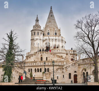 BUDAPEST, Ungarn - 20. FEBRUAR 2016: Turm von Fisherman's Bastion in Budapest, Ungarn Stockfoto