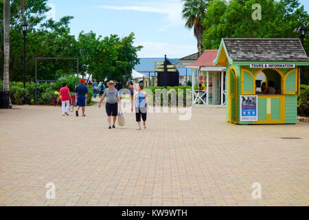 Stores in Cruise Terminal Einkaufszentrum, Falmouth, Jamaica, West Indies, Karibik Stockfoto