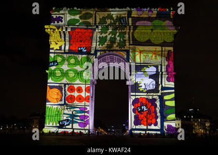 Paris, Frankreich. 31 Dez, 2017. Das Video Show auf der Triumphbogen für das neue Jahr voraussichtlich am 31. Dezember 2017 in Paris, Frankreich. Quelle: Bernard Menigault/Alamy leben Nachrichten Stockfoto