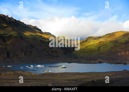 See in der Nähe von Solheimajokull Gletscher in Island Stockfoto