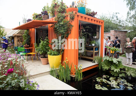 Greening Grau Großbritannien für Gesundheit, Glück & Gartenbau zeigen Garten von Designerin Anne Marie Powell an der Königlichen Chelsea Flower Show, London, UK-M Stockfoto