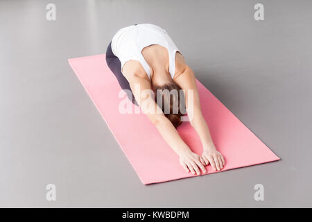 Blick von oben. Frau Yoga. Studio shot Stockfoto