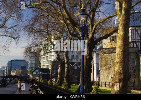 The Tower of London, London, Großbritannien. An einem sonnigen Wintertag. Dezember 2017. Stockfoto