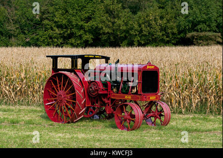 1923 AVERY MODELL 45-65 Traktor vollständig wiederhergestellt Stockfoto