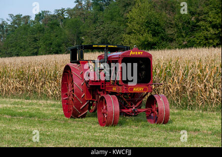 1923 AVERY MODELL 45-65 Traktor vollständig wiederhergestellt Stockfoto