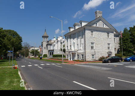 Blick entlang N Front Street in der Nähe des Susquehanna River in Harrisburg, Pennsylvania, USA. Stockfoto