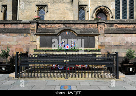 Das Kriegerdenkmal, Broad Street, georgische Stadt Stamford, Lincolnshire, England, Großbritannien Stockfoto