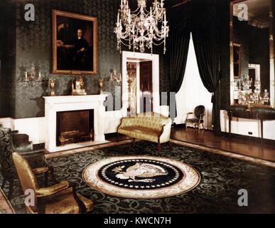 Renovierung des Executive Mansion während der Regierung Truman. White House Green Room, einem Salon im ersten Stock. Juli 15, 1952. - (BSLOC 2014 15 125) Stockfoto