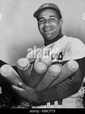 Roy Campanella, Catcher für die Brooklyn Schwindler, 6 Fledermäuse, 4. Juni 1953. Er war einer der ersten Major League Baseball spieler der Farbe, wenn er die Brooklyn Schwindler 1947 beigetreten. - (BSLOC 2015 1 108) Stockfoto