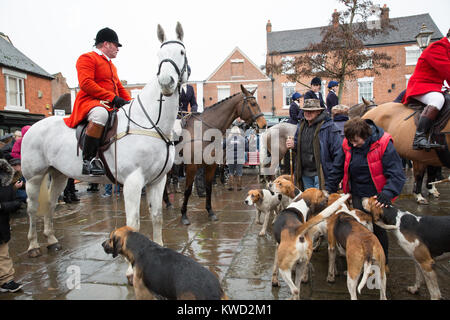 Atherstone Jagd treffen am Neujahrstag in der Marktplatz, Atherstone. Stockfoto