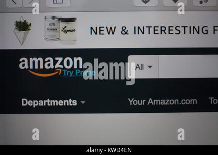 Kiew, Ukraine - Januar 02, 2018: Amazon Homepage auf dem Laptop. Amazon.com Logo sichtbar. Start Seite. Eine Amerikanische Electronic commerce Unternehmen Stockfoto