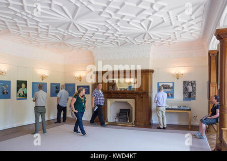 Salon im Bletchley Park Mansion, Bletchley Park, Sherwood, Bletchley, Milton Keynes, Buckinghamshire, England, Vereinigtes Königreich Stockfoto
