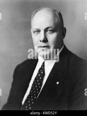 George Meany, Präsident der amerikanischen Vereinigung der Arbeit, 1954. Als Führer der AFL, er verwaltet ihre Fusion mit der Kongress der industriellen Organisationen (CIO). Von 1955-1979 war er der mächtigste der Führer in den USA (BSLOC 2014 13 245) Stockfoto