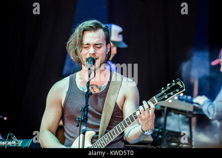 Die isländischen Musiker und Sänger und Songwriter Ásgeir Trausti führt ein Live Konzert bei den Danish Music festival Roskilde Festival 2013. Dänemark, 07.07 2013. Stockfoto