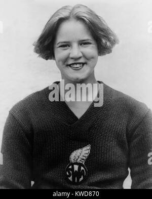 Gertrude Ederle, Champion Schwimmer, die drei Medaillen bei den Olympischen Spielen 1924 gewann. Gold für die 4 x 100 Meter Freistil und Bronze über 100 Meter Freistil und 400 Meter Freistil Rennen. (BSLOC 2015 17 133) Stockfoto