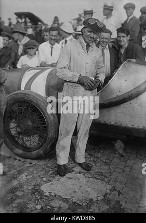 Tommy Milton war die ersten zwei Sieger der 500 Meilen von Indianapolis. Milton war ein Starter in der Indianapolis 500 acht Mal zwischen 1919 und 1927. (BSLOC 2015 17 156) Stockfoto