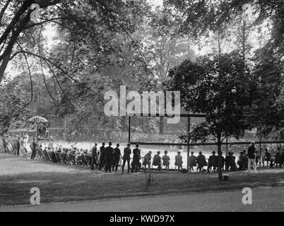 Weiße Haus Tennisplatz bei einem Match auf der 10. Mai 1922. (BSLOC 2015 16 6) Stockfoto