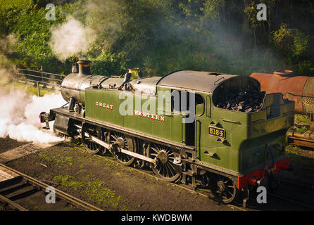 Ex-GWR 2-6-2T Dampfmaschine, die auf den Severn Valley Railway Line in Bridgnorth Shropshire England Großbritannien Stockfoto