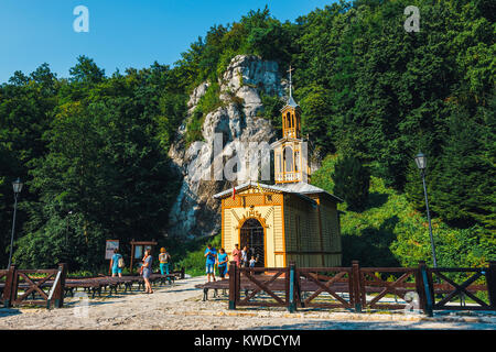 Ojcow, Polen, 05. August 2016: Kapelle auf dem Wasser in Ojcow Nationalpark in der Nähe von Krakow. Kapelle wurde 1901 erbaut Stockfoto