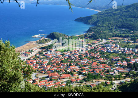 Dorf Stratoni Halkidiki in Griechenland Stockfoto