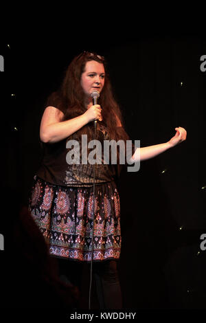 Komiker, Ashley Storrie, auch bei der Voodoo Zimmer. Am 8. August 2014, beim Edinburgh Festival Fringe, Edinburgh, Schottland Stockfoto