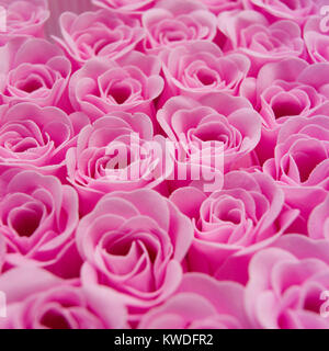 Künstliche rosa Rosen Stockfoto