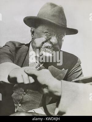 Ex-präsident Theodore Roosevelt zu einem Publikum in Birmingham, Ala., März 10-12, 1911. TR und Jane Addams gerichtet Die 7. Nationale Kinderarbeit Ausschuss Konferenz. Foto von Lewis Hine, deren Fotos das Schicksal der Kinderarbeiter dokumentiert (BSLOC 2017 8 30) Stockfoto