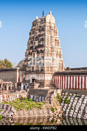 Virupaksha Hindu Tempel und Ruinen, Hampi, Indien Stockfoto