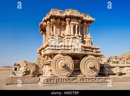 Wagen und Vittala Tempel in Hampi, Indien Stockfoto