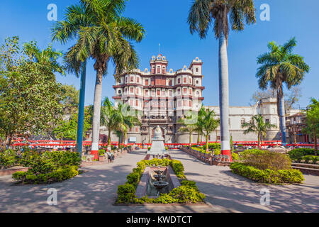 Rajwada ist ein historischer Palast in Indore, Indien Stockfoto
