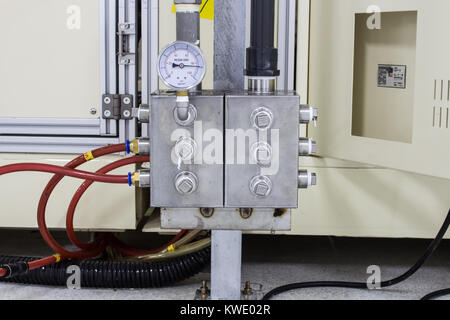 Das Manometer und Druck im pneumatischen System Stockfoto