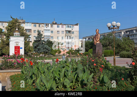 Jewpatoria, Republik Krim, Russland - Juli 21, 2017: Benannt nach dem Marschall Sokolov mit der Kapelle von St. George die Siegreichen und die monumen Stockfoto