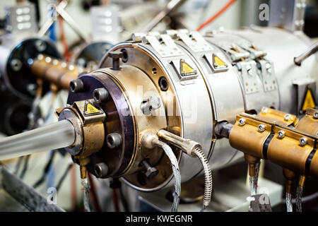 Extruder Maschine für die Extrusion von Kunststoff, Nahaufnahme Stockfoto